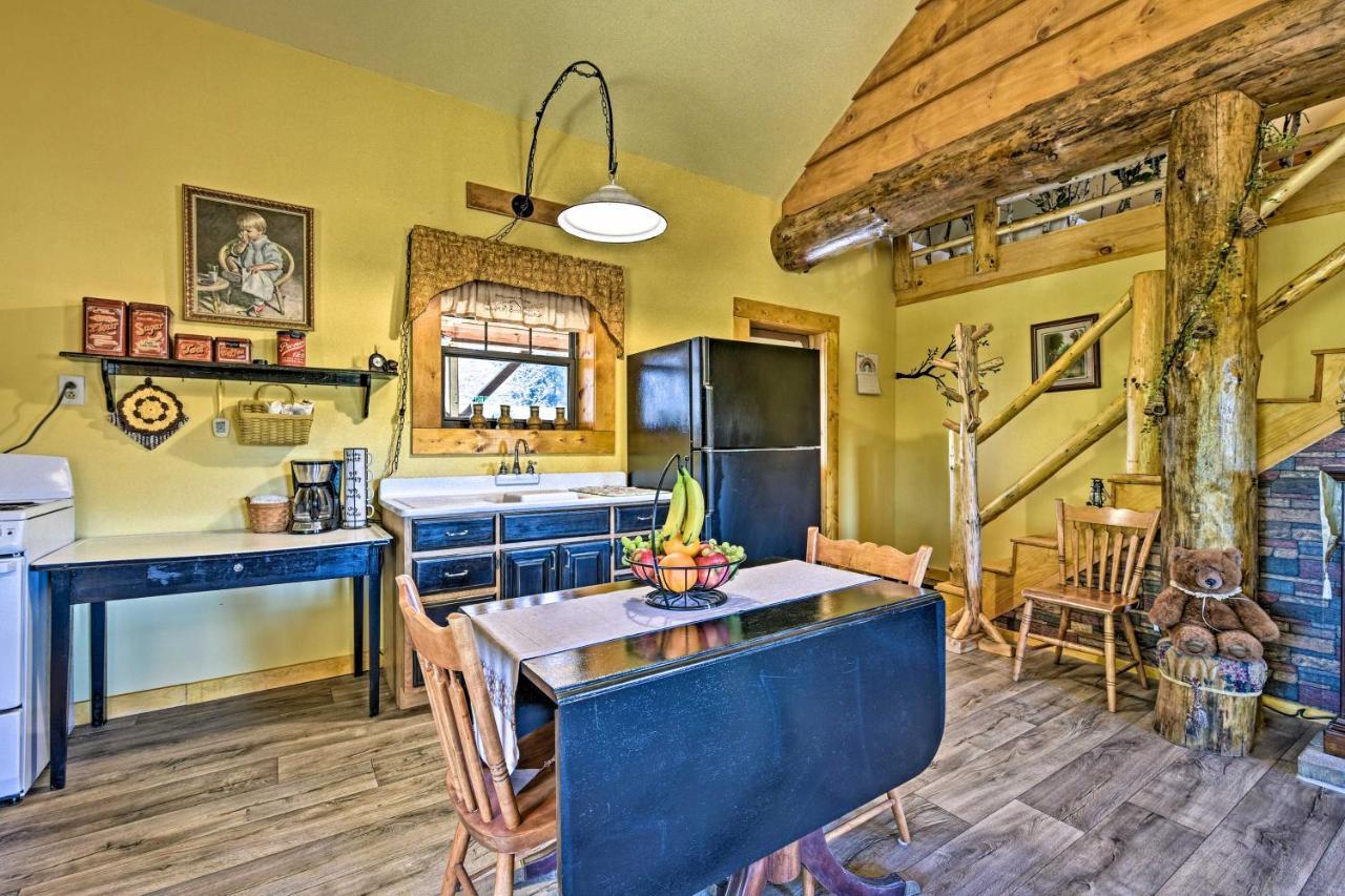 Honey House Cabin - A Quiet Countryside Retreat! Nappanee المظهر الخارجي الصورة