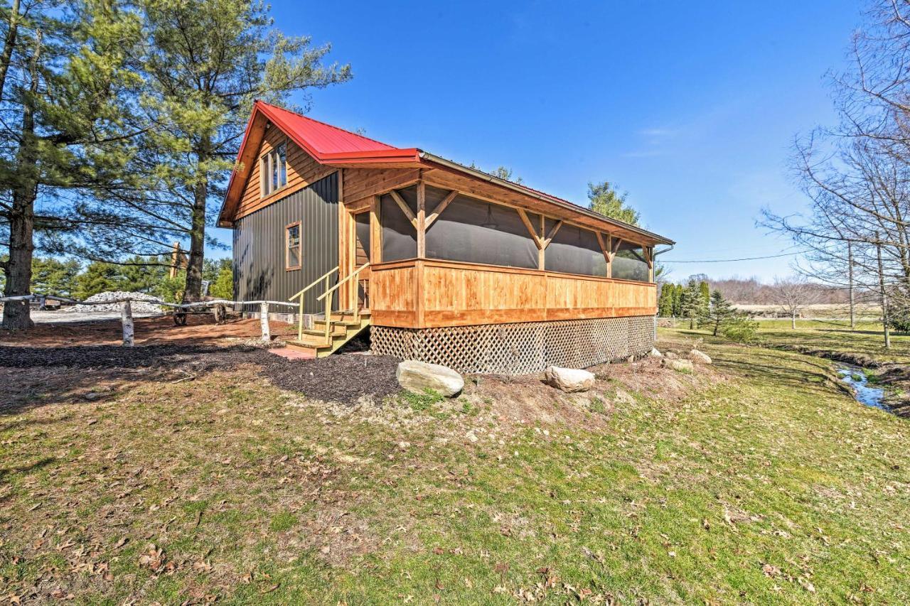 Honey House Cabin - A Quiet Countryside Retreat! Nappanee المظهر الخارجي الصورة
