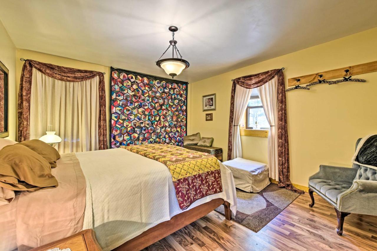 Honey House Cabin - A Quiet Countryside Retreat! Nappanee المظهر الخارجي الصورة