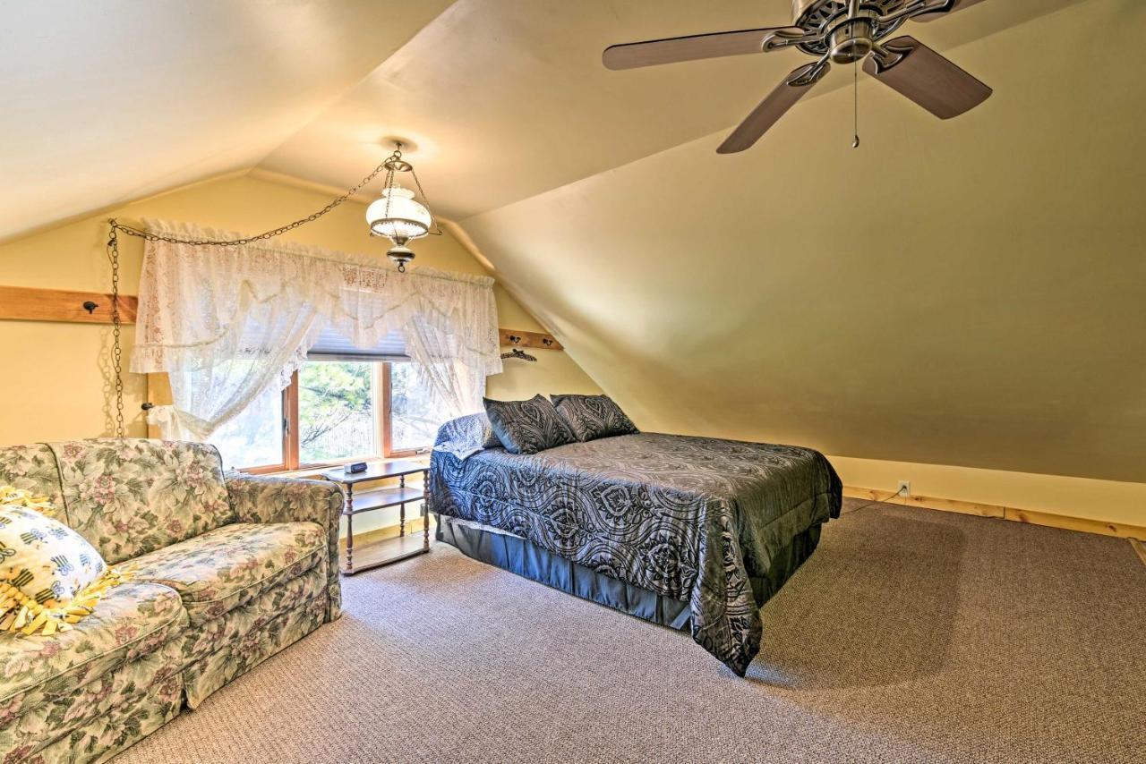 Honey House Cabin - A Quiet Countryside Retreat! Nappanee المظهر الخارجي الصورة